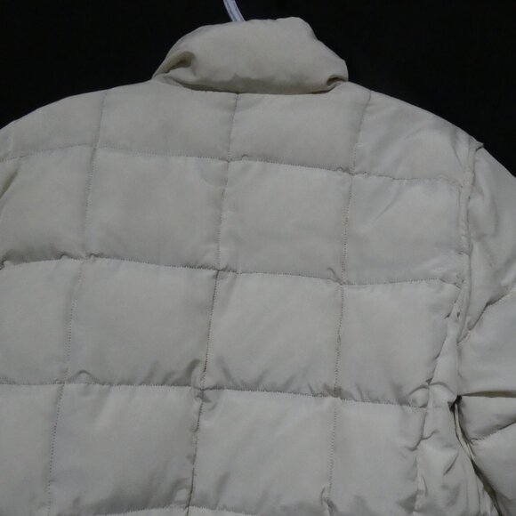 Liz Claiborne | medium | Reversible Black - White Quilted Puffer Coat - Picture 9 of 16